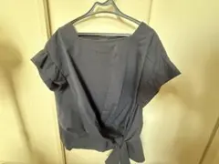 ダークグレー フリル袖 シャツのサムネイル