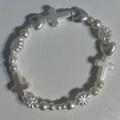 ハンドメイド ホワイトパール調ビーズブレスレット