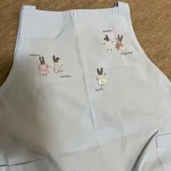 お値下げしました！エプロン 水色 刺繍 ウサギ