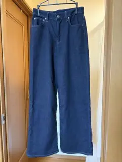 UNIQLO EZワイドストレートジーンズ