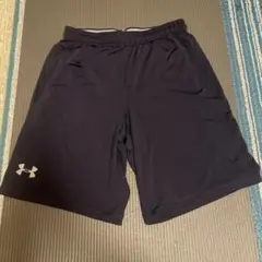 美品★アンダーアーマー ハーフパンツ M D 紺色