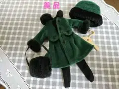 ◇美品◇マドレーヌちゃんアウトフィット　８インチ　グリーンコート