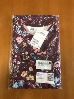 新品、未使用　H&M ワンピース　ボルドー　花柄