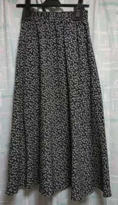 グレイル　中古品　小花柄フレアスカート【at1413】ハ