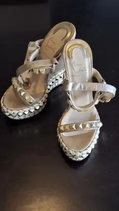 【ChristianLouboutin】カタクロウ スタッズ　 ウェッジソール
