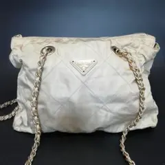 PRADA キルティング ショルダーバッグ ベージュ