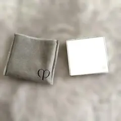 クレ・ド・ポー ボーテ ファンデーション ケース