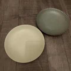 お皿　2枚セットのサムネイル