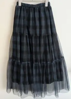 黒と青のチェック柄チュールフレアスカート