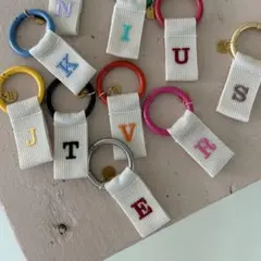 TRICKHOLIC INITIAL NAME TAG