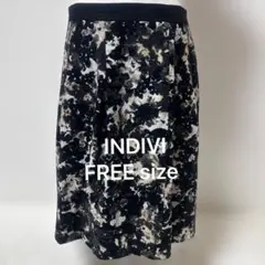 INDIVIフレアスカート 花柄 ひざ丈 黒・ベージュ 膝丈スカート 花柄