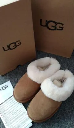 UGG アグ ムートン CLUGGETTE クラゲット 新品 ショッパー付きのサムネイル