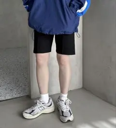 バイカーパンツ