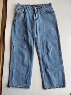 Item thumbnail for item b6f2a179-f1cf-43ed-b9f8-a1d7701e5649