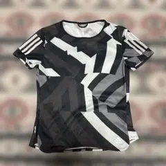 adidas グラフィックプリント Tシャツ Sサイズ