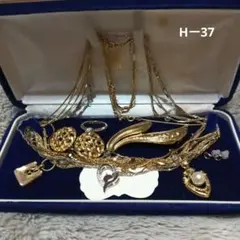 k*i様 ネックレスセットとメダル、イヤリング付き　遺品整理 2025年最新】Yahoo!オークション -遺品整理アクセサリーの中古品