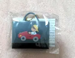 ファミリア　familiar　カプセルトイ　バッグ　黒　キーホルダー