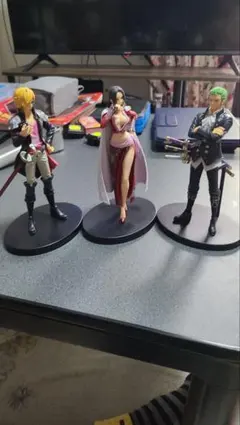 Q posket DCコミックス フィギュア 3体セット - メルカリ