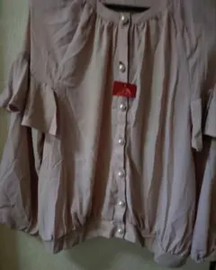 アンドラブ　ブラウス