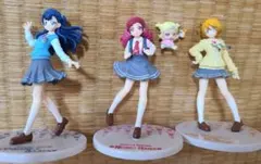 ハグっとプリキュアキューティーフィギュア　はな　ほまれ　さあや　変身前制服セット