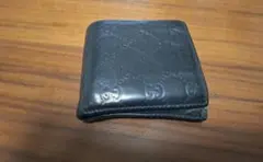 GUCCI　二つ折り財布　GGシマ　レザー　黒　GG柄