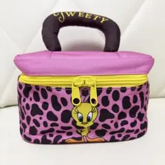 Item thumbnail for item 2d5a39ed-8fb4-49bb-916b-7e507988dec9