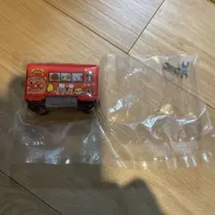 アンパンマン　カプセルトイ　ガチャガチャ　電車