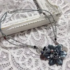 ダークグレーの2連チョーカーネックレス