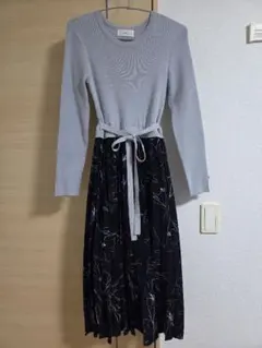 index フラワープリーツワンピース