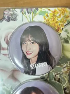#TWICE3 初回限定盤B モモ 缶バッジ