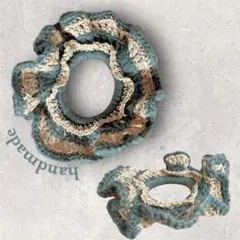 かぎ編み フリルシュシュ ライトブルー×ラメホワイト