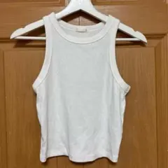 【3/25まで】 GU タンクトップ ホワイト インナー 白シンプル ベーシック