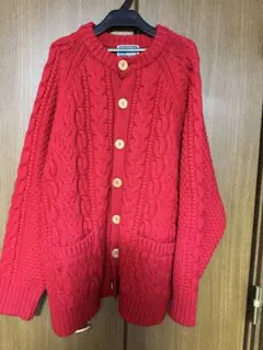 赤カーディガン