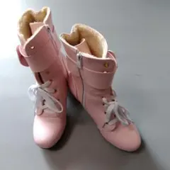 ファー付きピンクファスナーブーツ