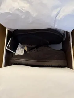 Travis Scott × Nike Air Jordan 1 Low