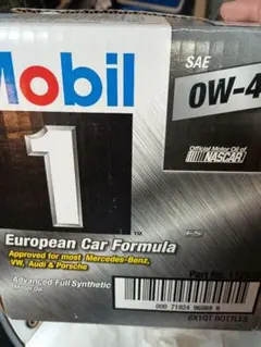 Mobil 1 0W-40 エンジンオイル 6QTのサムネイル