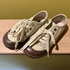 【匿名配送】ギャップ GAP ベージュ キッズ スニーカーのサムネイル