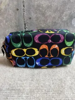 COACH カラフル シグネチャー ポーチのサムネイル