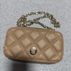 TOMMY HILFIGERキルティングショルダーバッグ