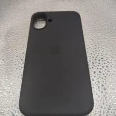 iPhone16 pro 用 ケース（Apple純正と思われます）のサムネイル