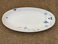 廃番品・希少】ロイヤルコペンハーゲンホワイトパルメッテ クレセント