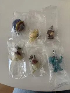 モンチッチ　妖怪ウォッチ　モンスターズインク　めじるしアクセサリー