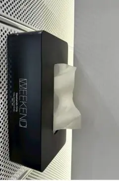 WEEKEND LOGO TISSUE CASE