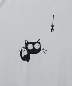 ★３Ｌ⑲おもしろ？Ｔシャツ【黒魚を見つめる黒猫柄プリント】２XＬサイズ