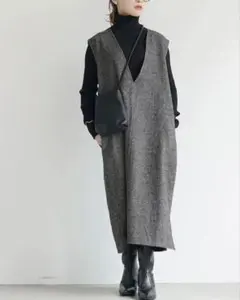 コカ　グレー ヘリンボーン Vネック ワンピース