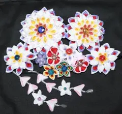 ハンドメイド　つまみ細工の髪飾り　６点セット