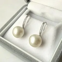 南洋白蝶真珠　11mm アップ SV925 ジルコニア付き　フックピアス　大珠