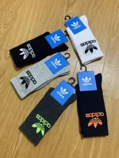 adidas ソックス 5足セット　男女兼用　靴下美物のサムネイル