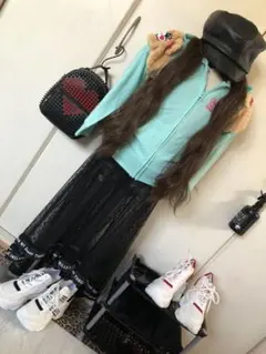 5.EARTHMAGIC 肩マフィーパーカー