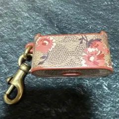 COACH シグネチャー フローラル イヤホンケースのサムネイル